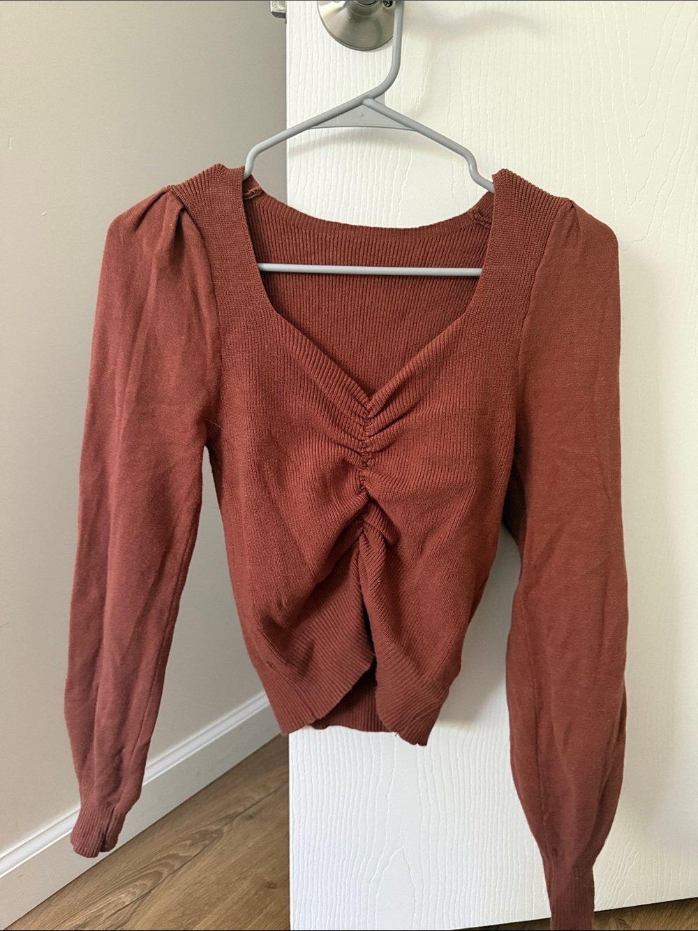 Womens Rust Brown Ruched V-Neck Knit Top